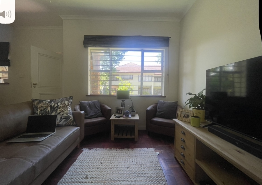 To Let 2 Bedroom Property for Rent in Kenilworth Western Cape